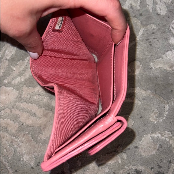 💯 Authentic Chanel 2019 blush pink wallet - Picture 15 of 15